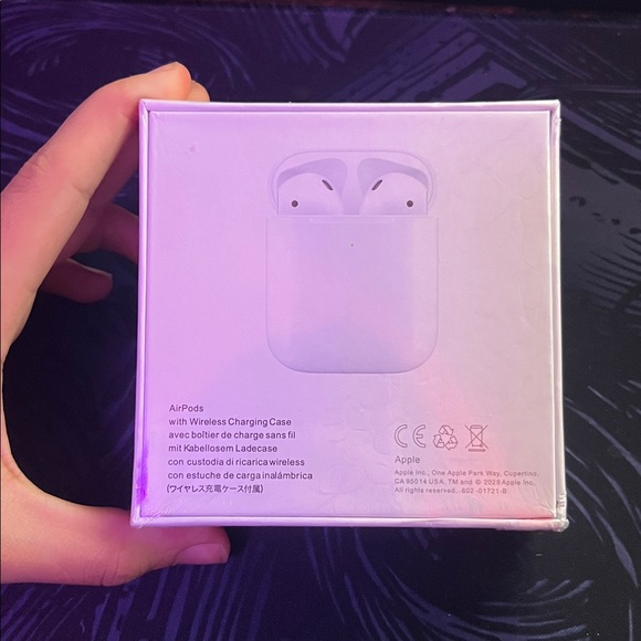 Apple AirPods sealed - Picture 2 of 6
